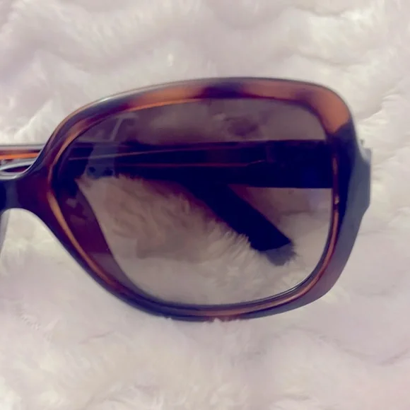 Fendi Vintage Womens Sunglasses Tortoise FS5227 with Fendi  display picture 3